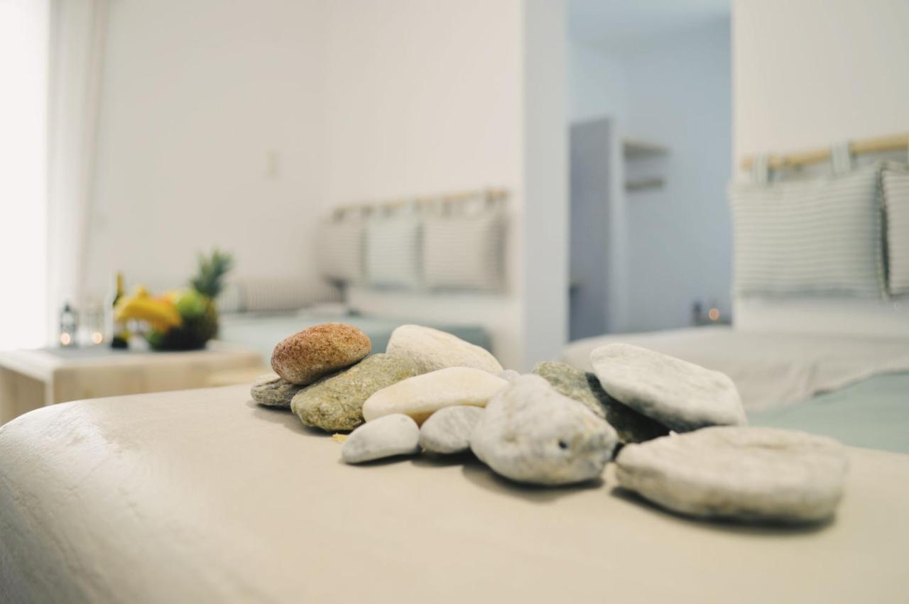 Blue Heart Luxury Suites Naxos City Екстер'єр фото