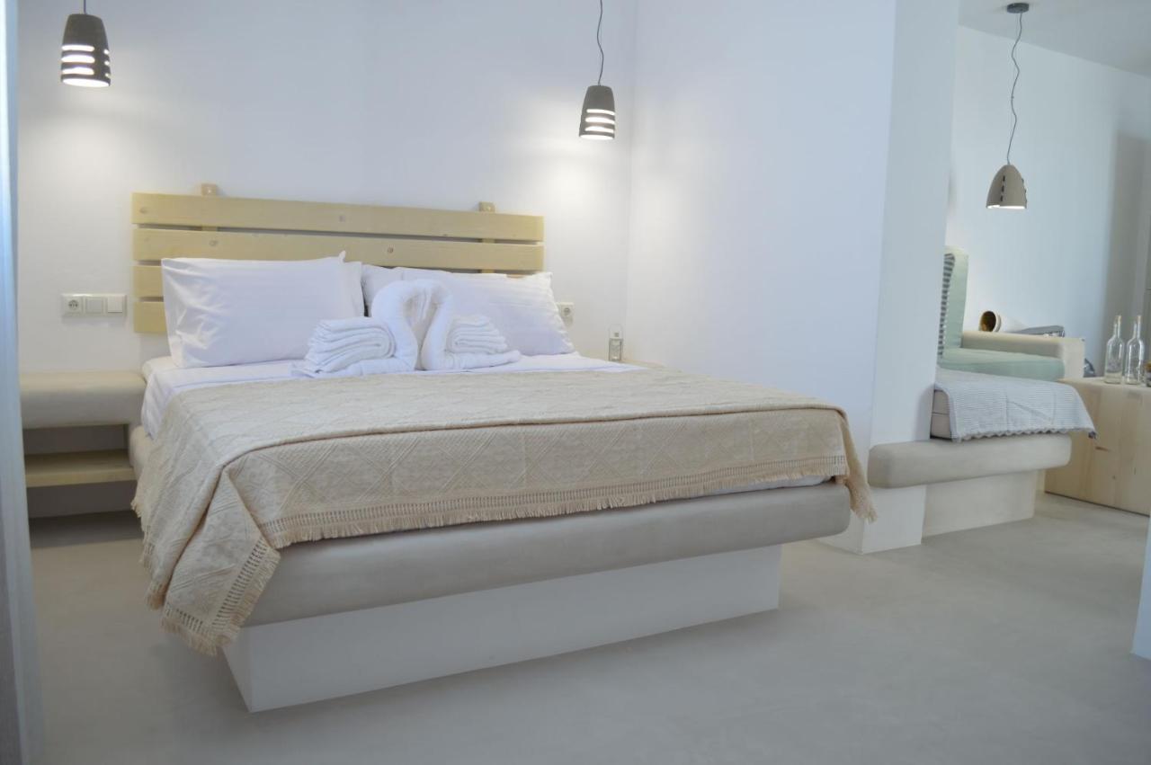 Blue Heart Luxury Suites Naxos City Екстер'єр фото