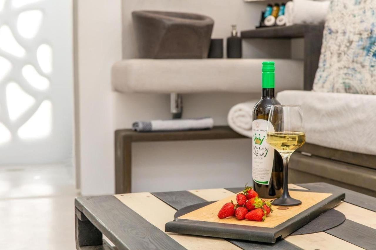 Blue Heart Luxury Suites Naxos City Екстер'єр фото