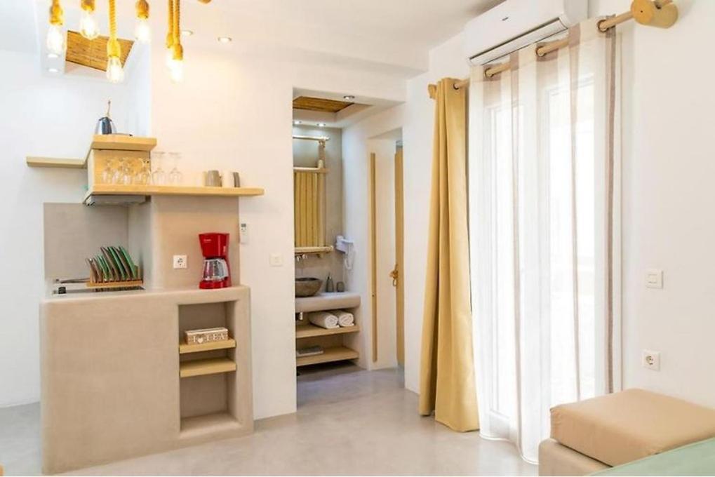 Blue Heart Luxury Suites Naxos City Екстер'єр фото
