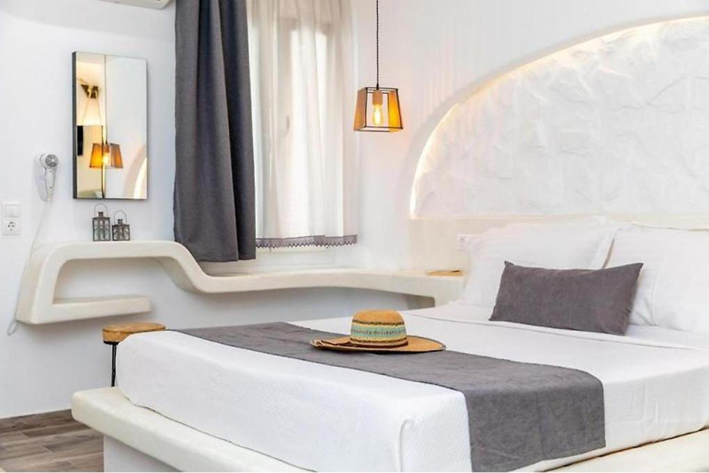 Blue Heart Luxury Suites Naxos City Екстер'єр фото